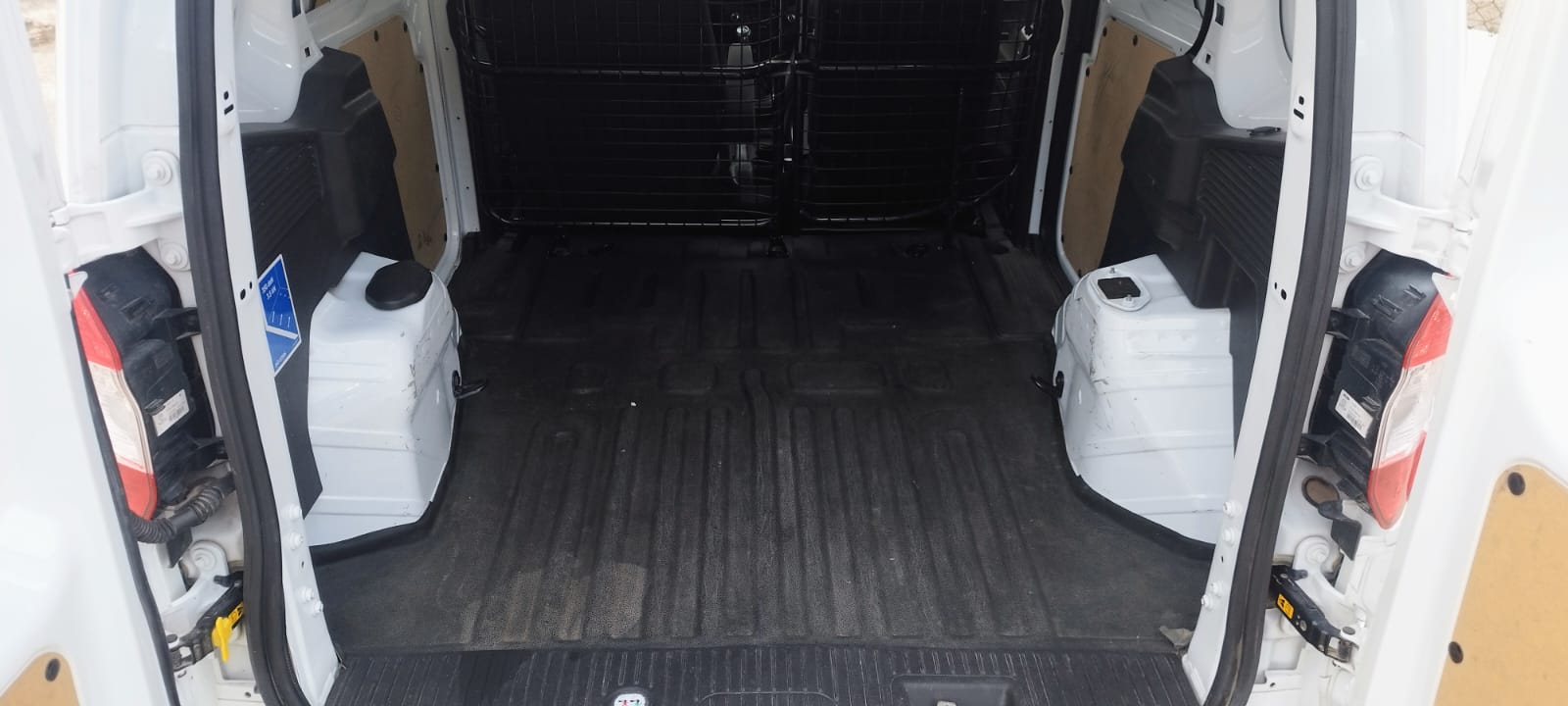 FORD TRANSIT COURIER ECOBLUE - Imagen 10