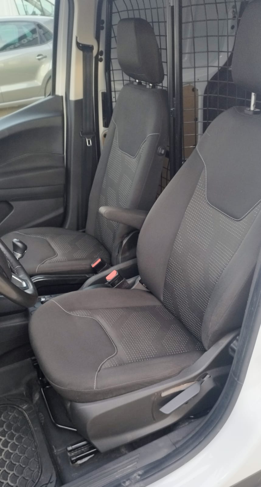 FORD TRANSIT COURIER ECOBLUE - Imagen 11