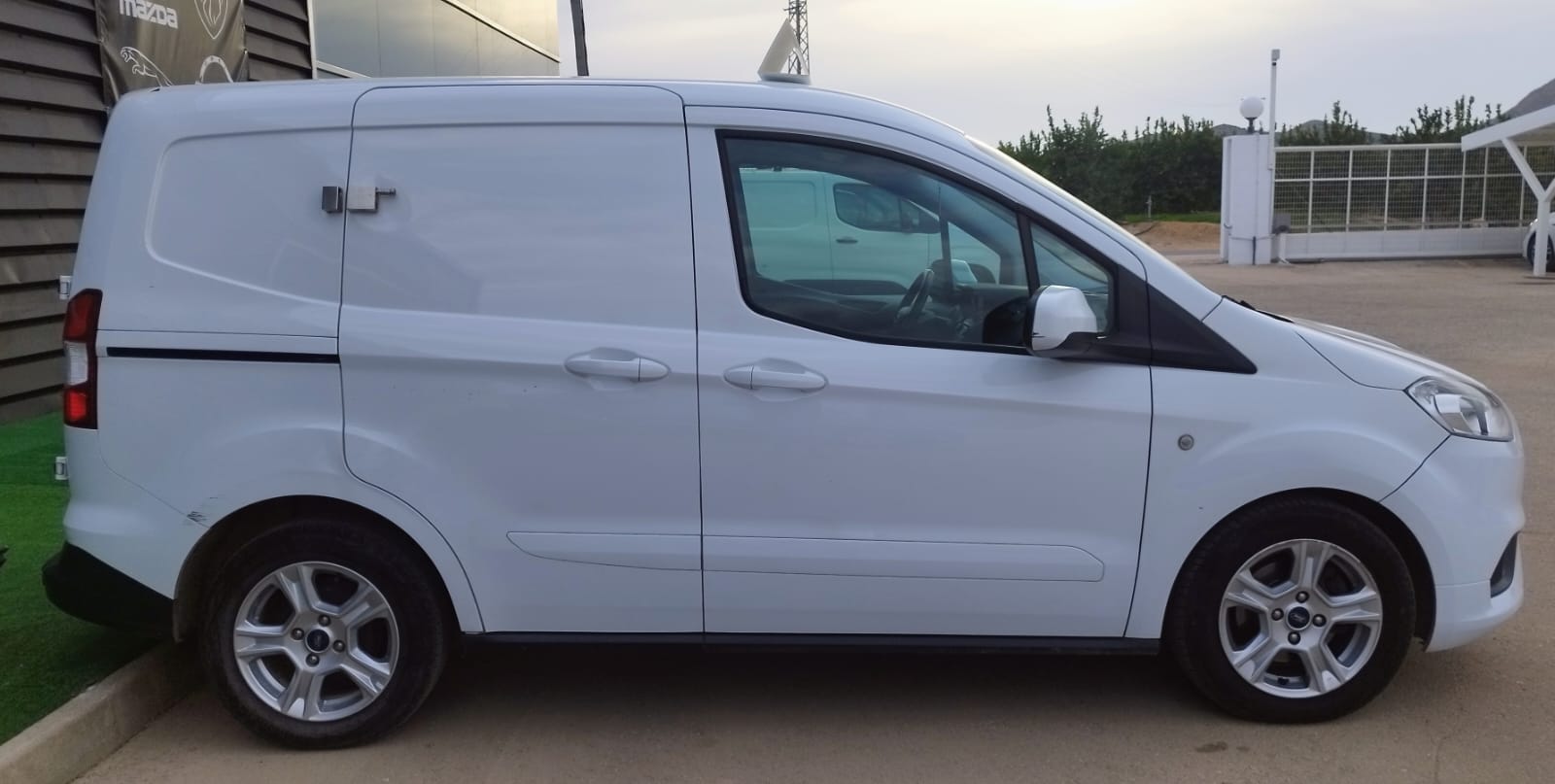 FORD TRANSIT COURIER ECOBLUE - Imagen 6
