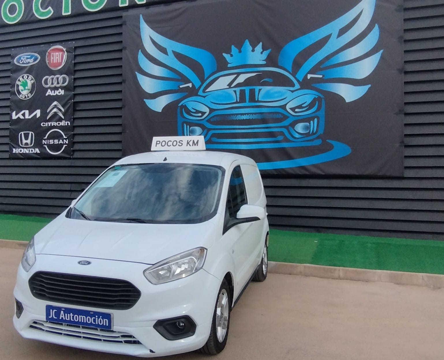 FORD TRANSIT COURIER ECOBLUE - Imagen 3