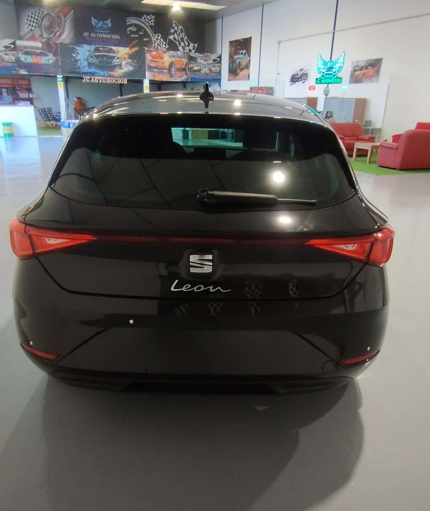 SEAT LEON REFERENCE TSI - Imagen 2