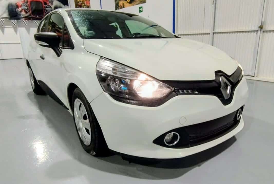 RENAULT CLIO III HATCHBACK