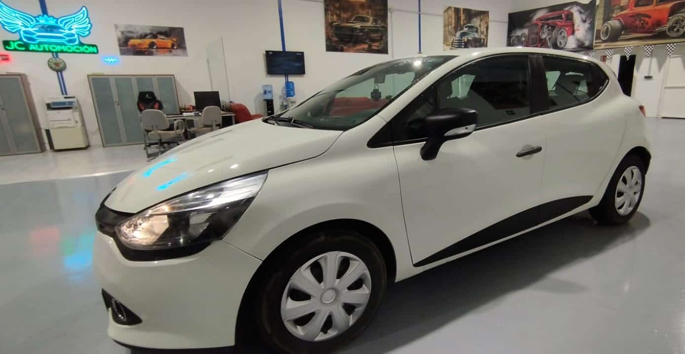 RENAULT CLIO III HATCHBACK - Imagen 3