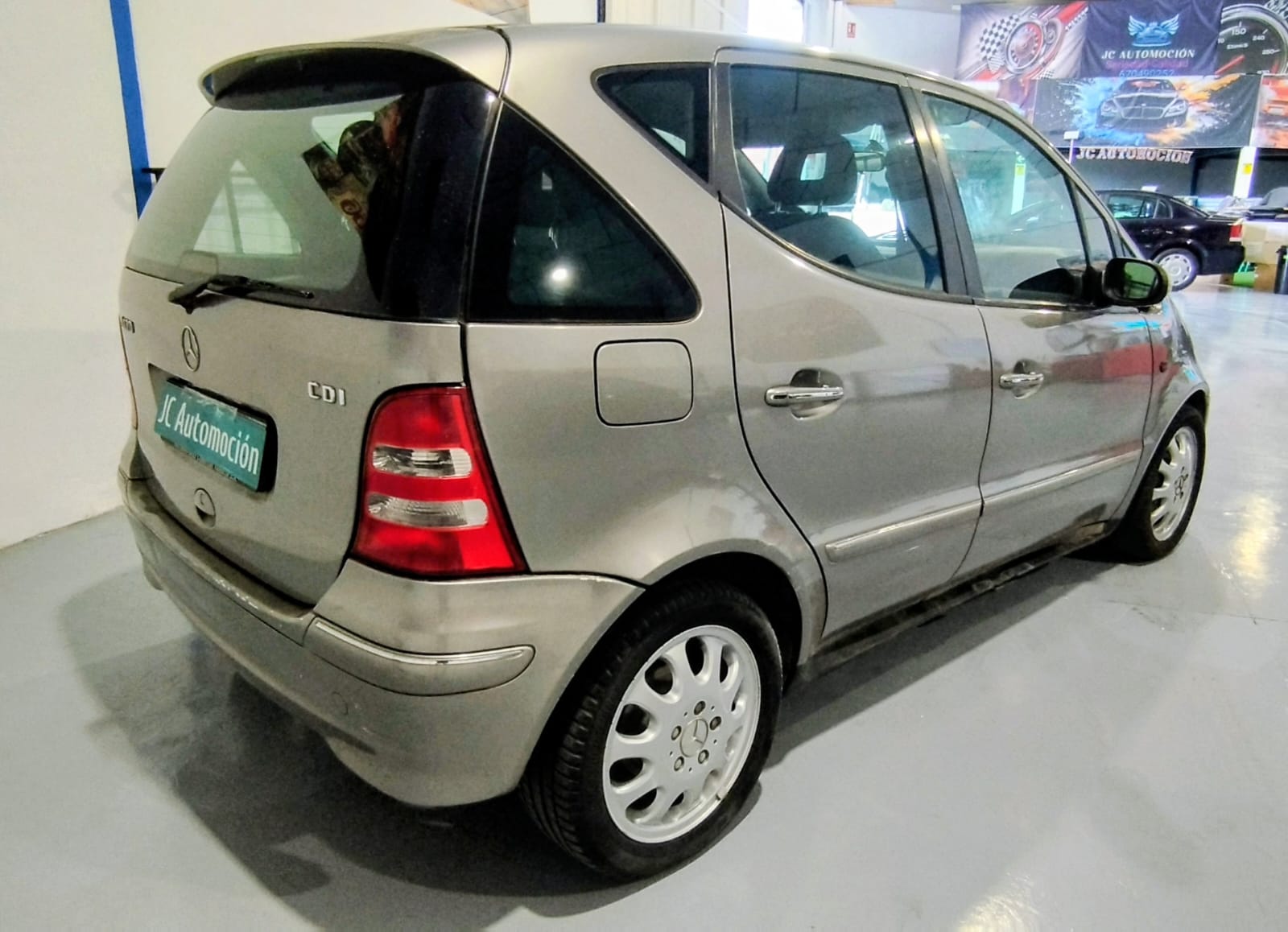 MERCEDES -BENZ CLASE A - Imagen 6